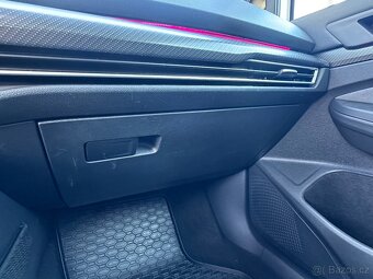 Volkswagen Golf 2.0 TDI R-Line DSG,střešní okno,full výbava - 15