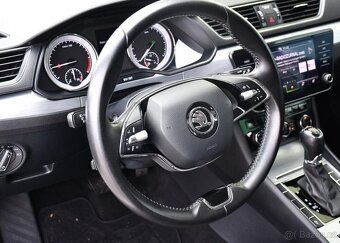 Škoda Superb 2.0TDi ACC NAVI CARPLAY - 15