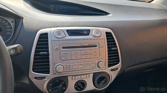 Hyundai i20, 1.2i / 57KW KLIMA ČR - 15