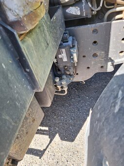 Traktor CLAAS ARION 650 - 15