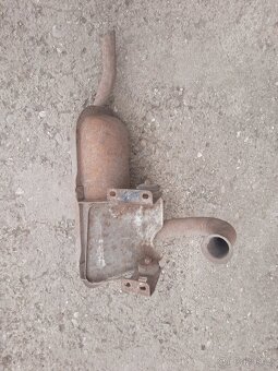 Fiat 850 výfuk dily Fiat 128 SL Coupe - 15