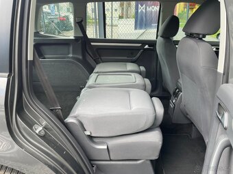VW Touran 1.6 TDi Navigace,Climatronic - 15