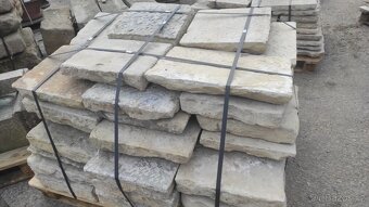 Stará kamenná dlažba, opuková dlažba, zápražáky, 130 m2 - 15