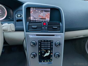Volvo XC60 2.4 D5 4x4 5VÁLEC MANUÁL VÝHŘEV KAMERA TAŽNÉ - 15