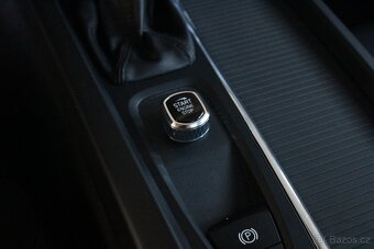 Volvo V60 D3 Momentum Automat+LED+Tažné+Panorama - 15