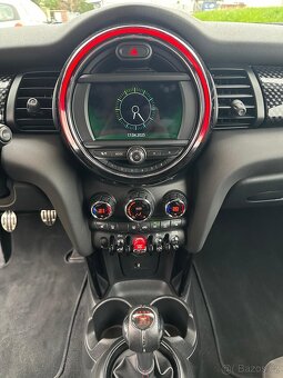 Mini Cooper JCW 2.0 170kW, 2020, 69t km, manuál - 15