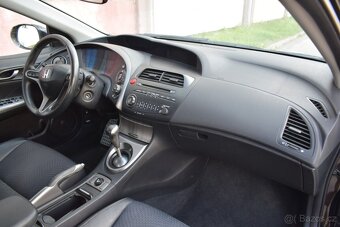 Honda Civic 2.2 I-CDTi/2011/MANUÁL/KŮŽE/AC - 15