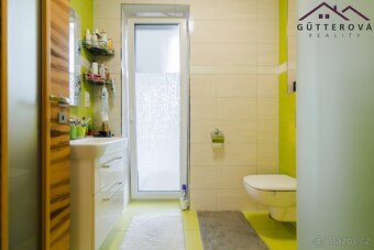 Elegantní rodinný dům s garáží a pozemkem 1.261 m2 v Městě T - 15