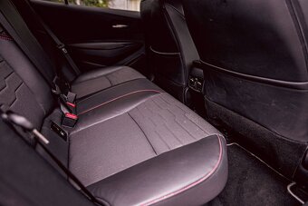 Toyota Corolla Combi TS 2.0 Hybrid GR Sport, DPH - 15