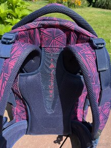 Studentský batoh Satch Pink Supreme - 15