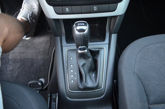 PRODÁM ŠKODA YETI 1.4TSI DSG 90KW AMBIENTE TOP - 15