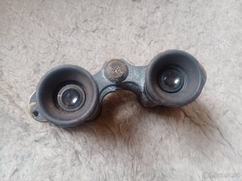 Prodám retro popelník, dalekohled, stojánek na ubrousky - 15