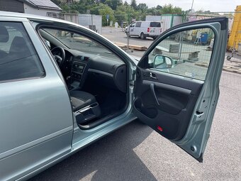 Škoda Octavia, 1,6 TDi 77kW, SERVISKA - 15