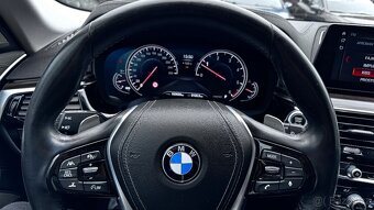 BMW Řada 5,  530d luxory 195kw x-drive - 15