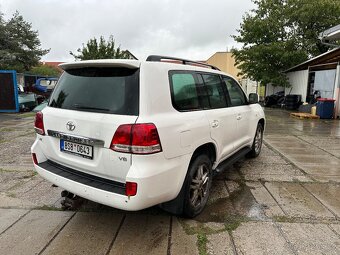 Toyota land cruiser v8 Lc 200 - 15