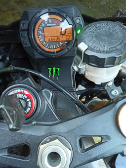 Kawasaki ZX-10R Ninja R.V.2004 - 15