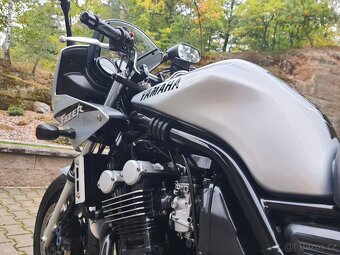 Yamaha FZS 600 Fazer 49.000,- Kč - 15