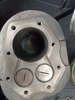 Motor K750 najeto 120km MT12 K750M Dněpr Ural - 15