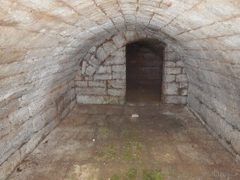 Rodinný dům 4+1 se zahradou o rozloze 2200 m² – Šidlov - 15