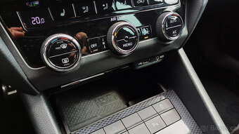 Škoda Octavia combi 2.0 TDI 135kW RS CHALLENGE - bez ADblue - 15