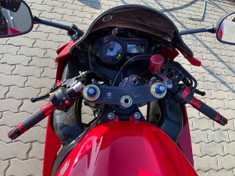 Suzuki Gsxr 600, 88KW, 23xxx km, nová STK - 15