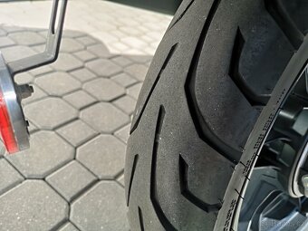 Moto Guzzi V7 III Stone,nové v ČR, 2.majitel , mnoho doplňků - 15