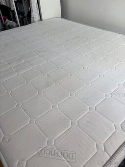 Ikea Mandal postel 160x200 + matrace DORMEO - 15