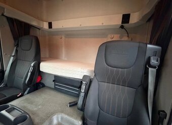 DAF CF 300 - 4x2 – Skříň – EURO 6 - 15