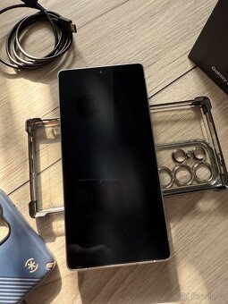 Samsung - 15