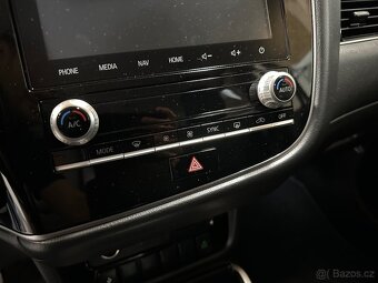 Mitsubishi Outlander 2.4i 4WD PHEV Business Edition - 15
