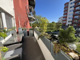 Exkluzivní 2+kk, terasa 27m2, garážové stání, Pardubice-nábř - 15