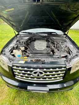 INFINITI FX35 - 15