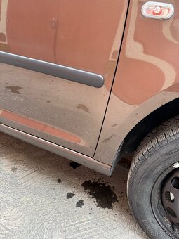 WV Caddy maxi 7 míst - 15