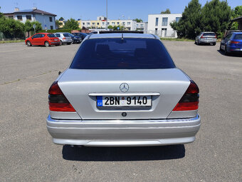 Mercedes Benz W202 2.2 SPORT AMG PAKET rok 1993 - 15