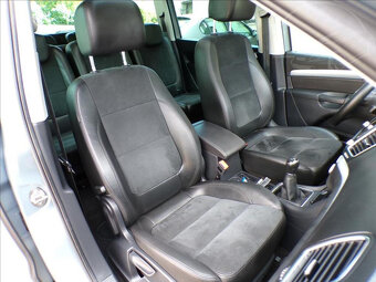Volkswagen Sharan 2,0 TDI 130kW BMT Highline PANORAMA - 15