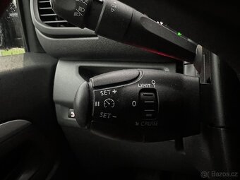 Opel Vivaro 2,0,110kw,86tis.km,6míst, tažné, DPH - 15