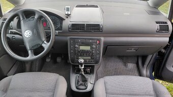 REZERVACE-Volkswagen Sharan 1.9TDi 85kW 4x4 r.v.2008 - 15