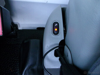 Opel Vivaro 2.0 CDTI,L2H2,serviska,webasto,klima,1.majitel - 15
