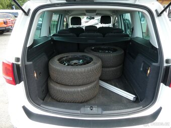 Volkswagen Sharan 2.0 TDi 103kW Life,2xkola,serviska - 15