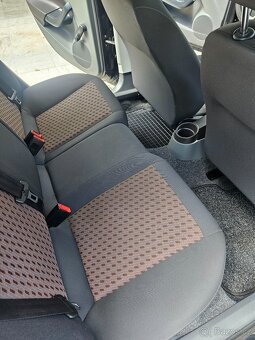 Seat Ibiza 1.4 63 kW, 2009, 143.000 km, Dovoz SRN, Nová STK - 15