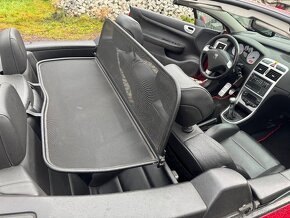 Prodám díly z tohoto vozu Peugeot 307 cc cabrio - 15