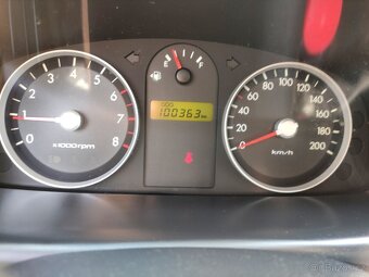 Hyundai getz 1.1 48km, nová STK, jen 100000km - 15