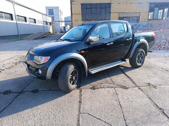 Mitsubishi L200 - 15