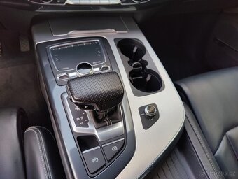 Audi Q7 3,0 TDI 4x4/3xS-line / servis. - 15