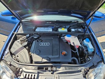Audi A4 Sedan S-Line 2.0 TDI - 15