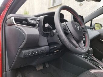 Prodám Toyota Corolla ST GR sport 2.0 146 kw hybrid - 15