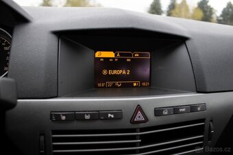 Opel Astra Sport Tourer 1.6 MPI 77 kW - 15
