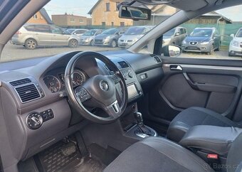 Volkswagen Touran 2.0 TDI DSG, Klima, Tažné.serv nafta - 15