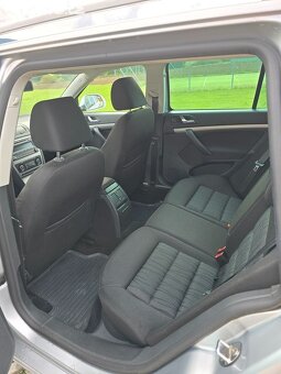 Škoda Octavia, 1.6 TDI Combi Elegance Plný servis Škoda - 15