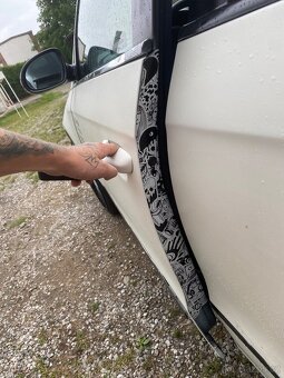 Passat b6 2.0TDI 103kw manuál - 15